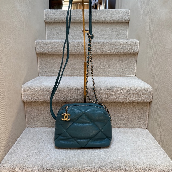 CHANEL Paris-NewYork Bowling Bag in Turquoise 29 Series - Picture 1 of 14